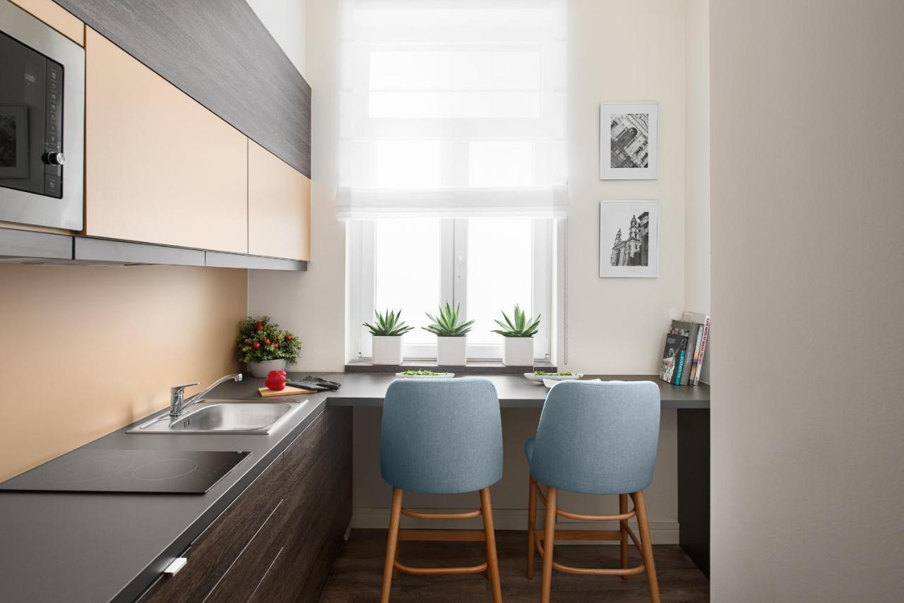Revay Apartment *