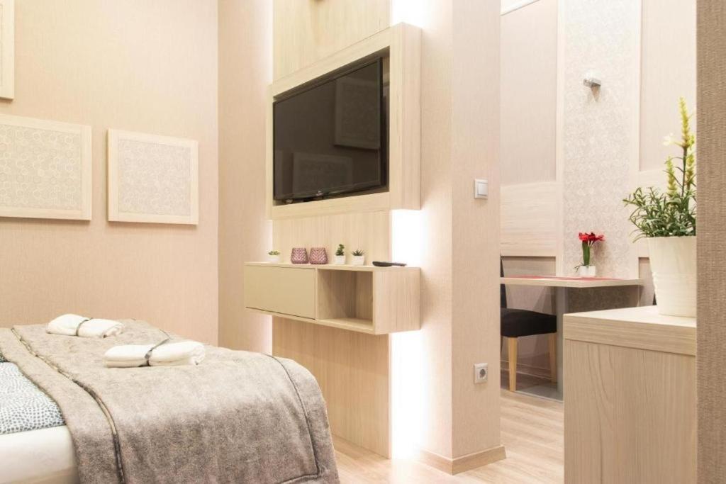 Revay * Budapest