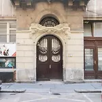 Colton Budapest Révay Apartments